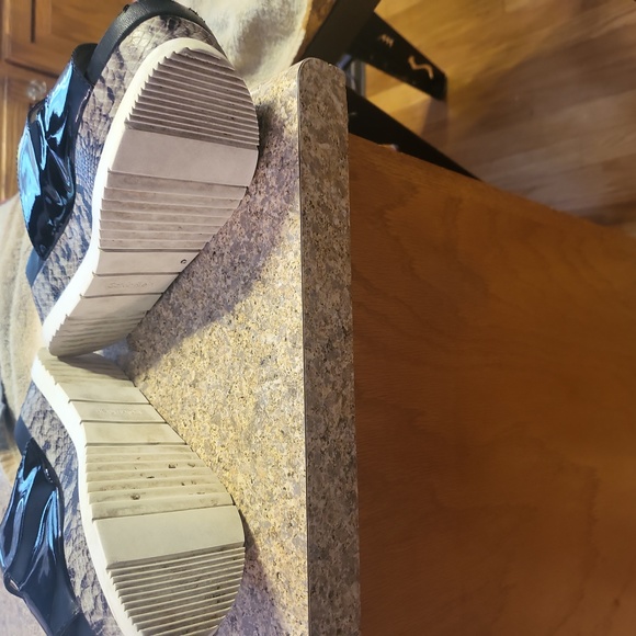 CALVIN KLEIN SANDALS - Picture 3 of 5